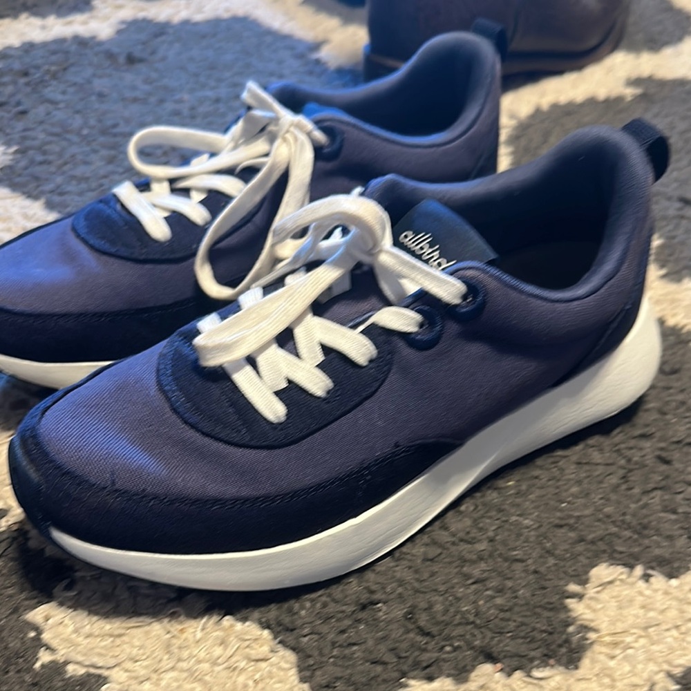 Allbirds Blue and White Athletic Shoes Sleek Design